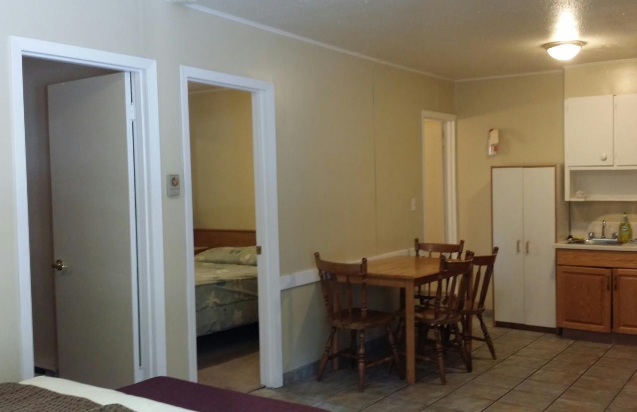 راديوم هوت سبرينغز Appletree Inn المظهر الخارجي الصورة