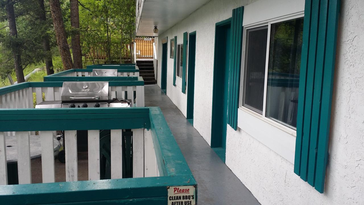 راديوم هوت سبرينغز Appletree Inn المظهر الخارجي الصورة